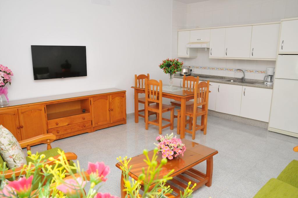 Emycanarias Holiday Homes Vecindario Vecindario  Δωμάτιο φωτογραφία